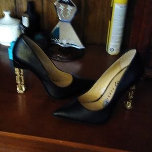Katy Perry heel